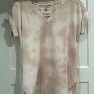 Cupio Tan and Pink Cuffed Sleeve Relaxed Tee